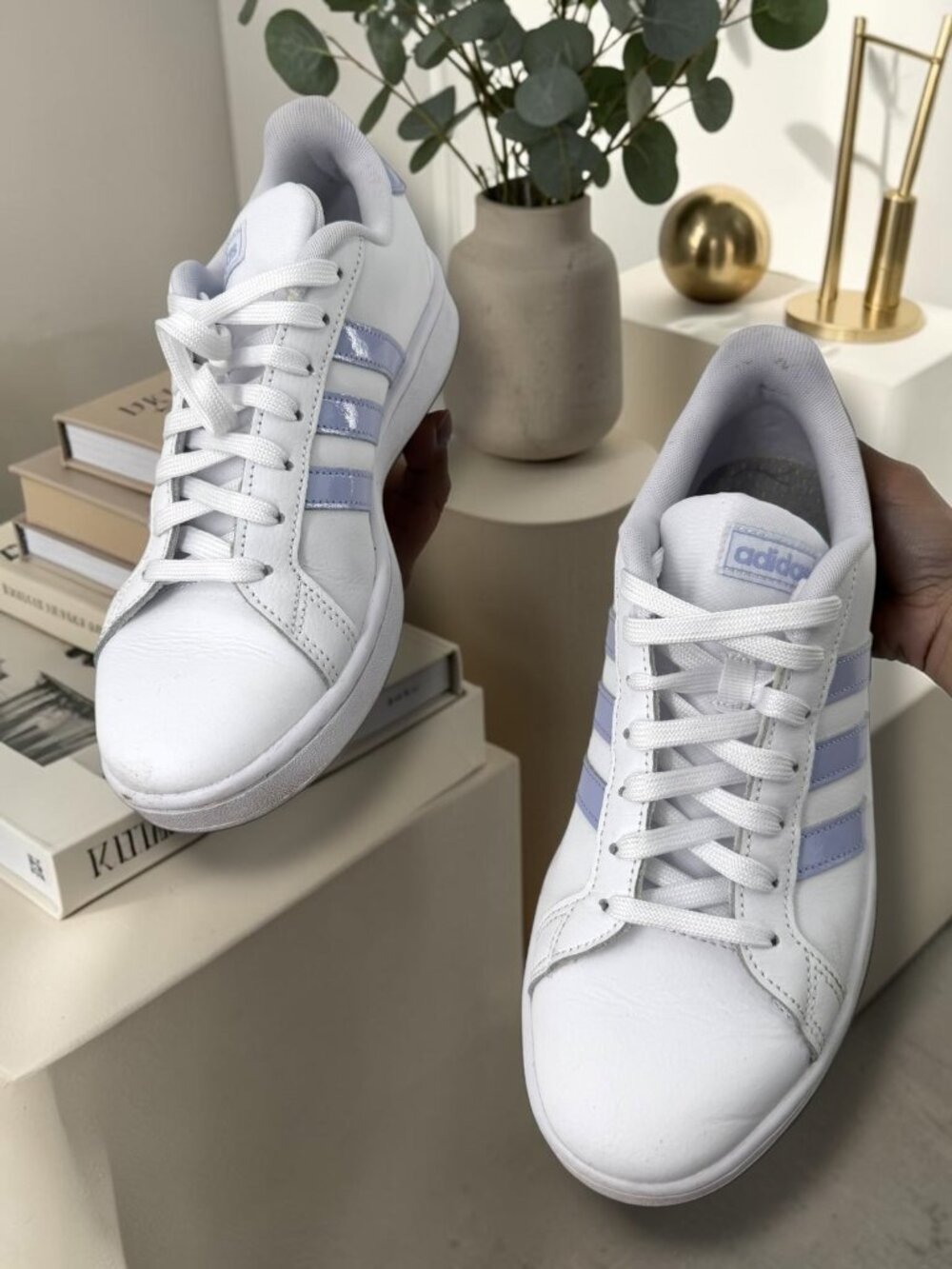 Adidas White & Purple Cloudfoam Comfort Low Top Lifestyle Sneakers 9.5 - Picture 5 of 6